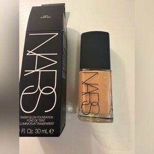 NARS Sheer Glow Foundation| shade:light 6 guadeloupe |NIB